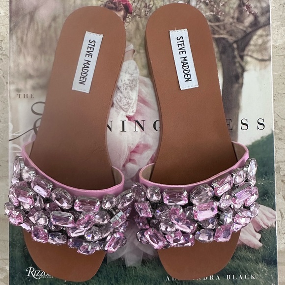 #128 STEVE MADDEN Brionna Crystal
Faux Jeweled Embellished Sandals - Picture 4 of 6